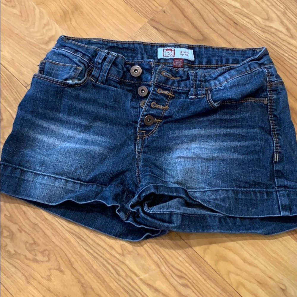 l.e.i. High rise jean shorts